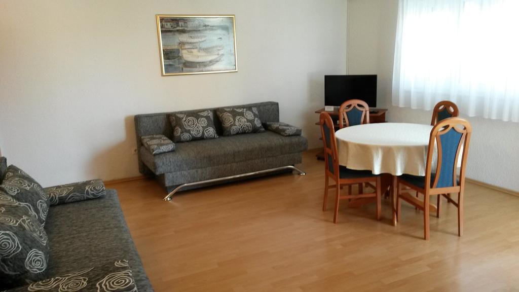 Apartments Aria Stari Grad  Bagian luar foto