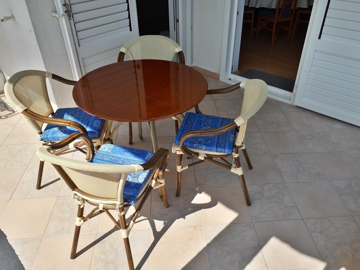 Apartments Aria Stari Grad  Bagian luar foto